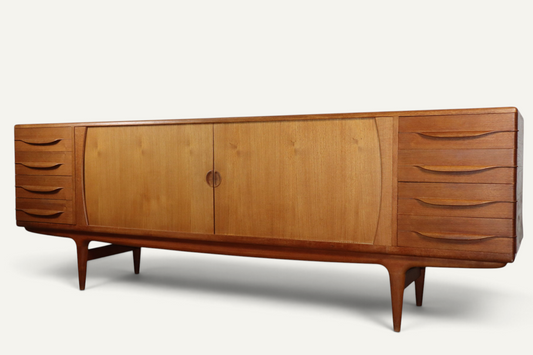 Enfilade scandinave en teck par Johannes Andersen pour Samcom – Années 60
