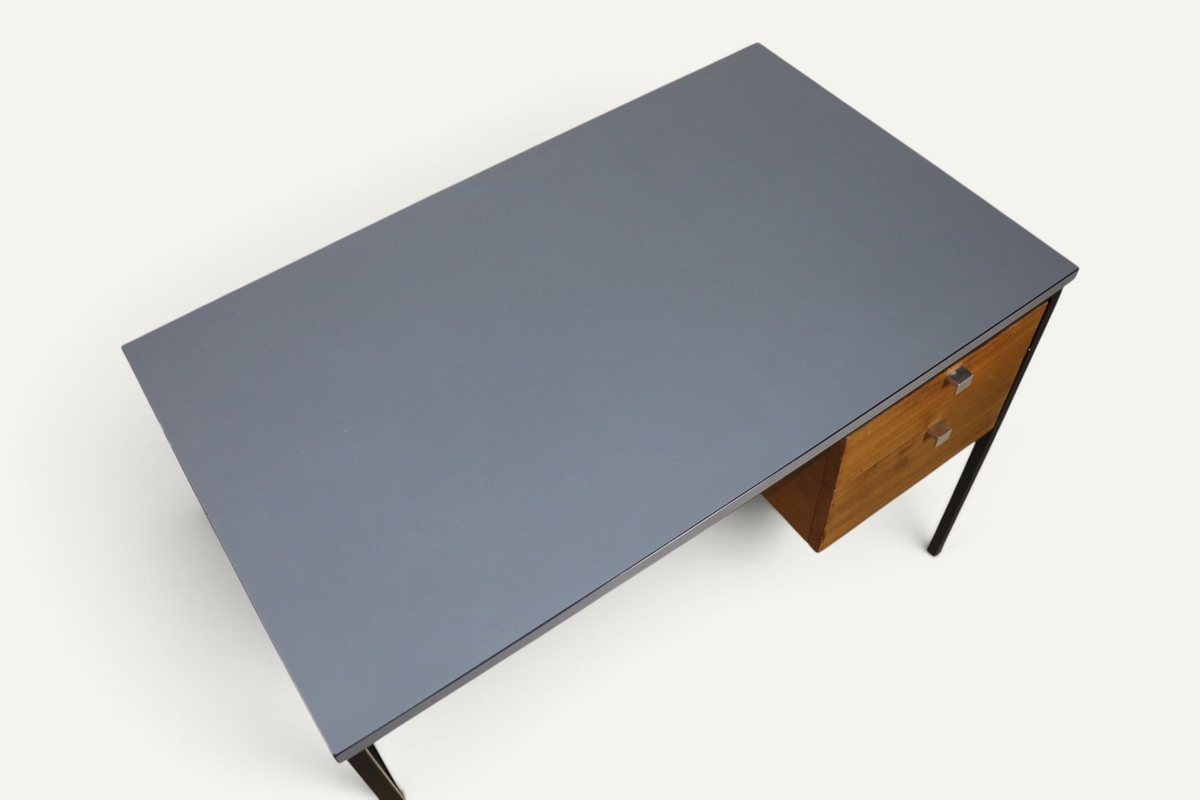 Bureau CM217 par Pierre Paulin pour Thonet – Années 1960