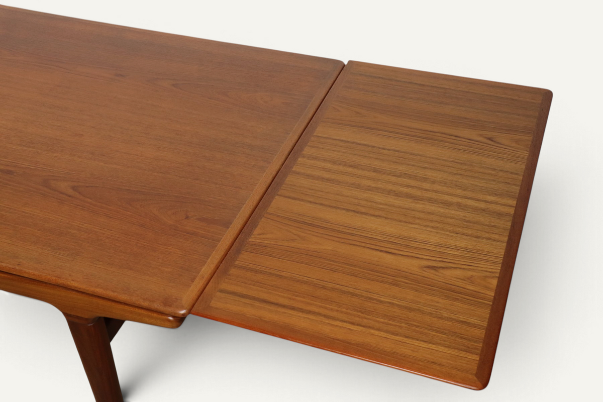 Table de repas scandinave extensible de Johannes Andersen en teck - 1960