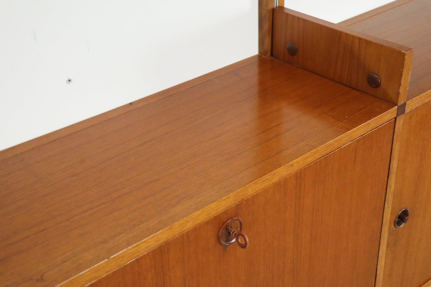 Bibliothèque murale modulable édition Minvielle par A.R.P – 1960