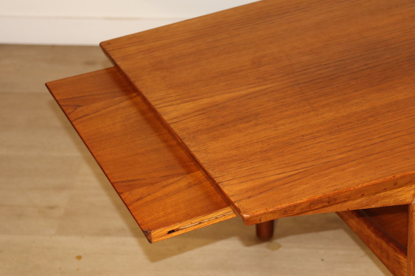 Table basse scandinave en teck années 60