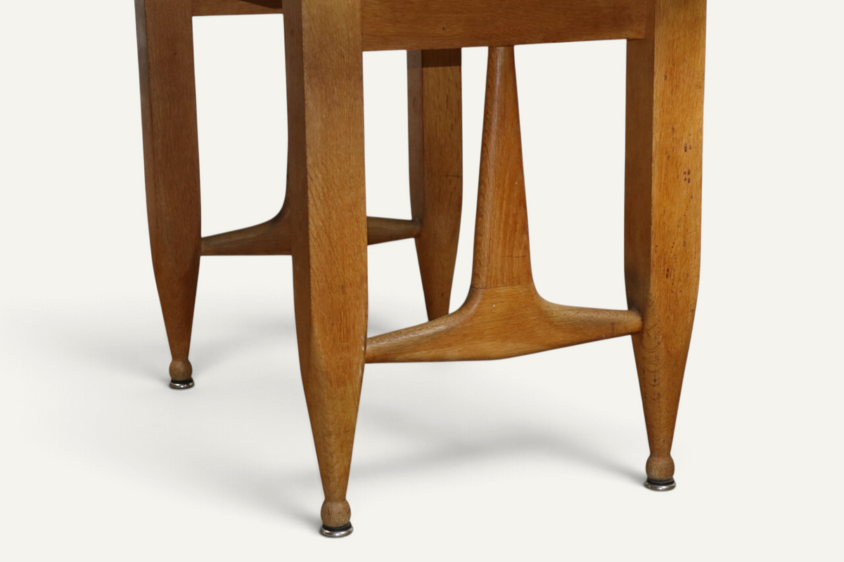 Table de repas extensible en chêne par Guillerme et Chambron - Années 1960