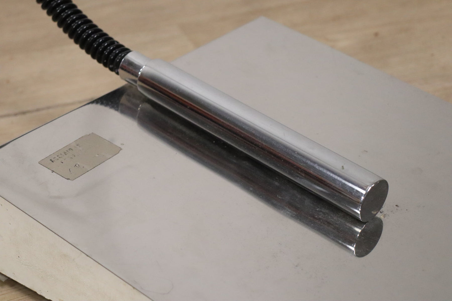 Lampadaire vintage arc à balancier en métal chromé, 1970