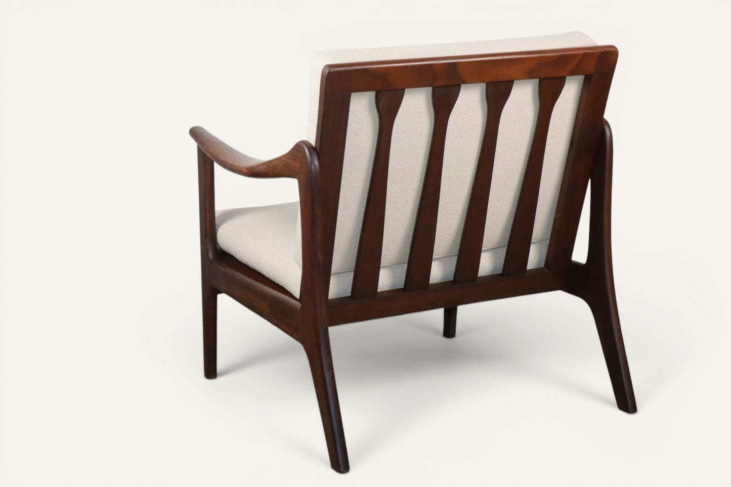 Fauteuil lounge scandinave en teck massif, années 1960
