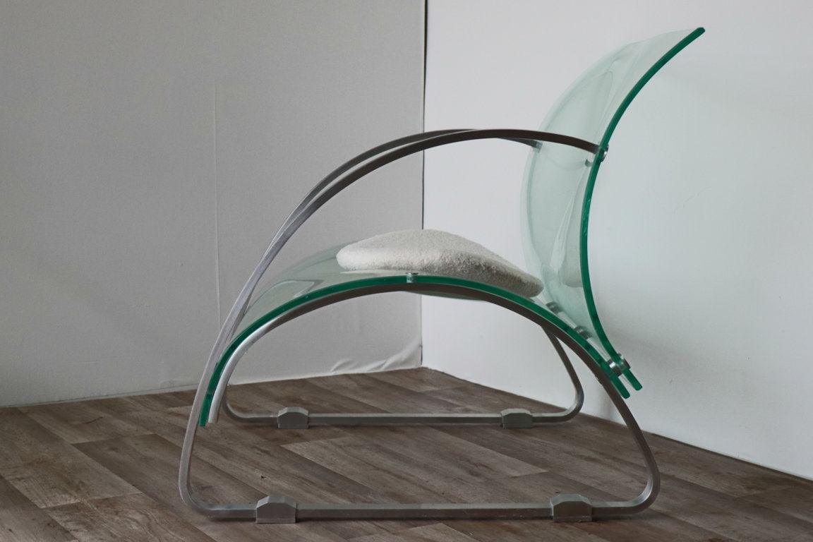 Paire de fauteuils en verre acrylique transparent et acier brossé, 1970