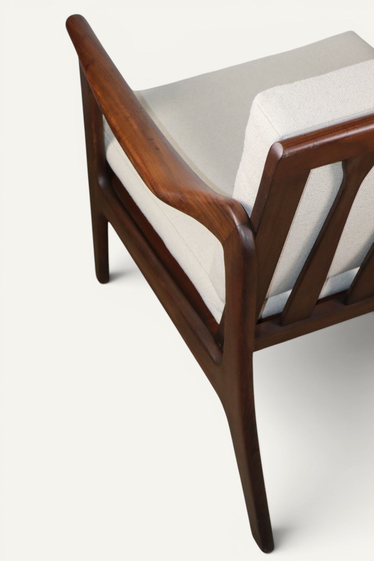 Fauteuil lounge scandinave en teck massif, années 1960
