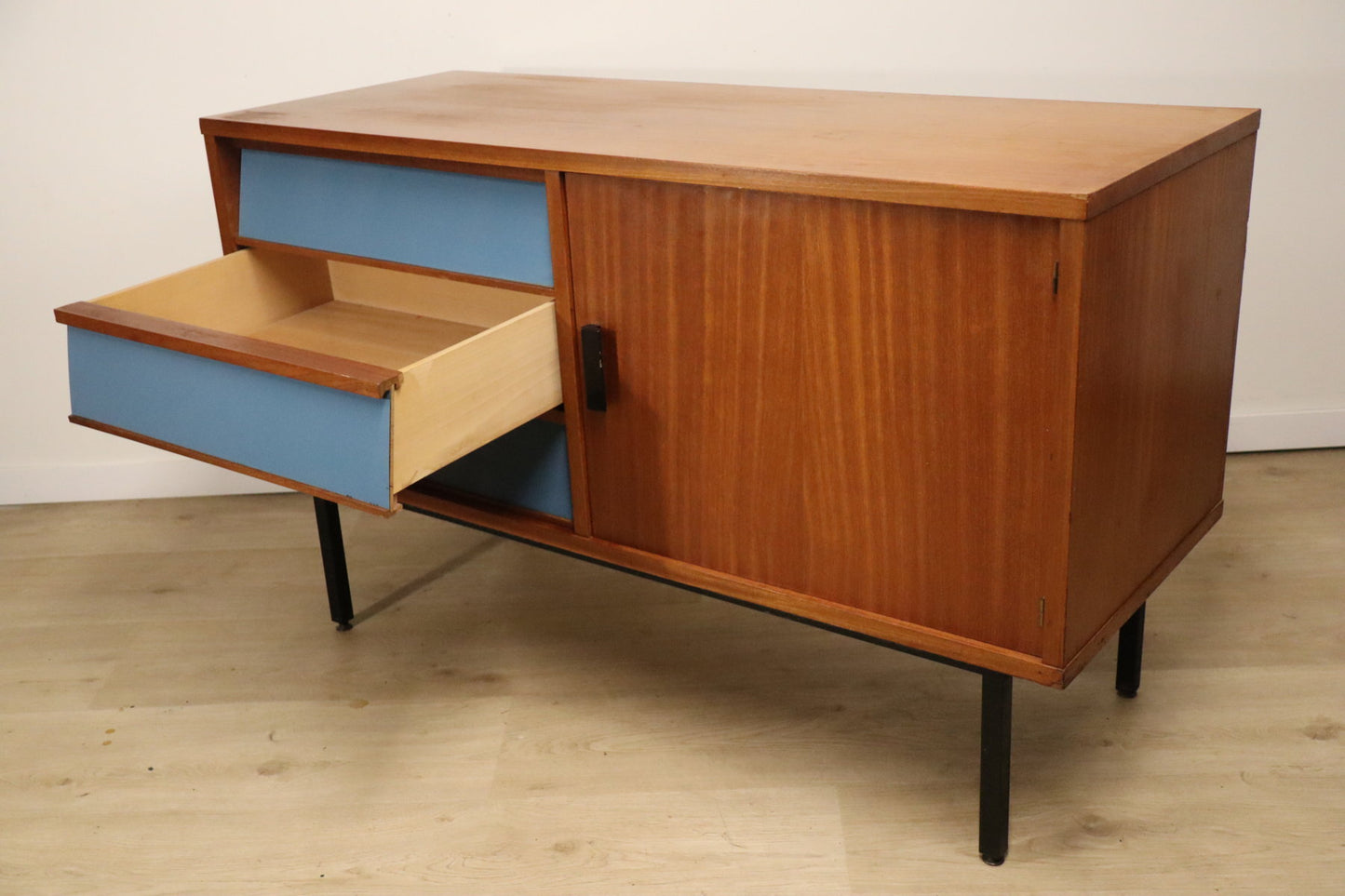 Vintage modernist teak sideboard – 1960