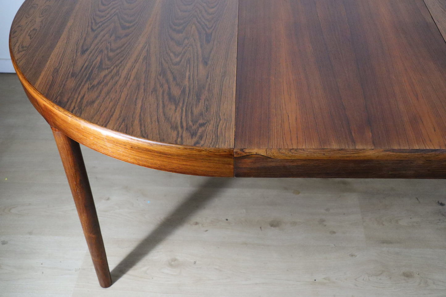 Table extensible Danoise par Harry Ostergaard en palissandre, 1960