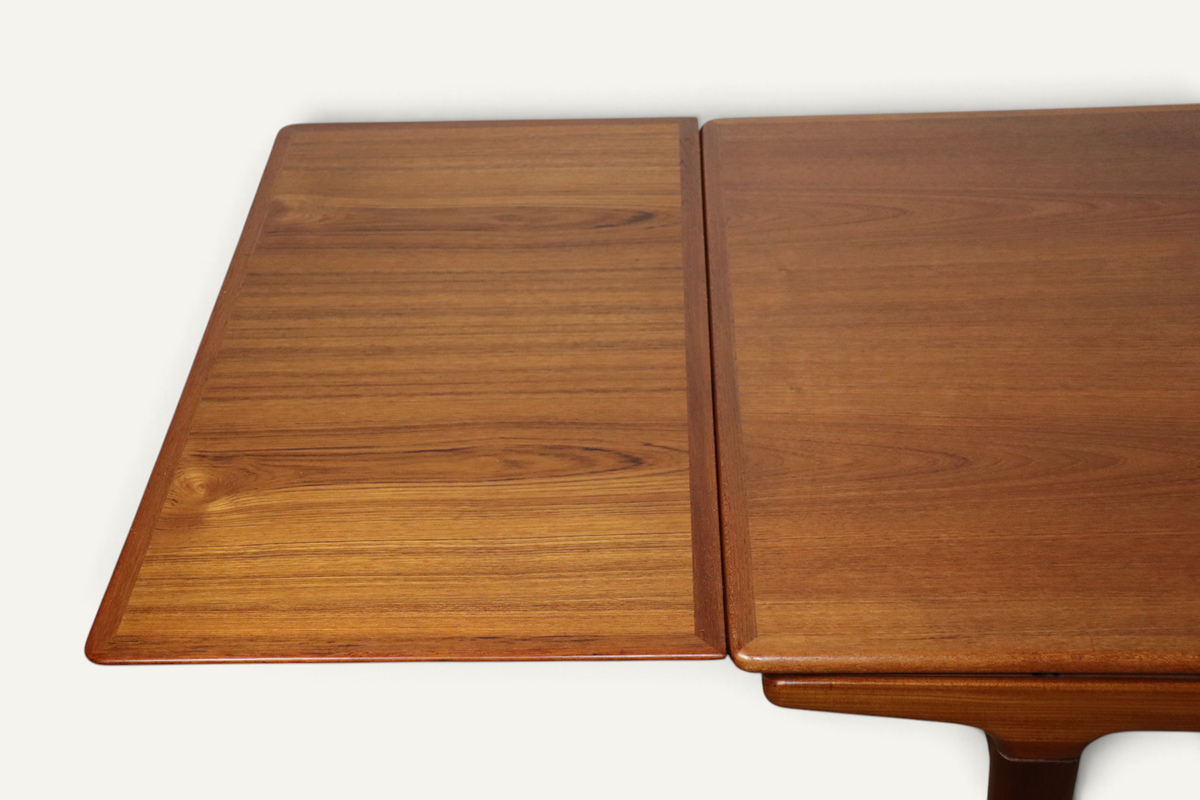 Table de repas scandinave extensible de Johannes Andersen en teck - 1960