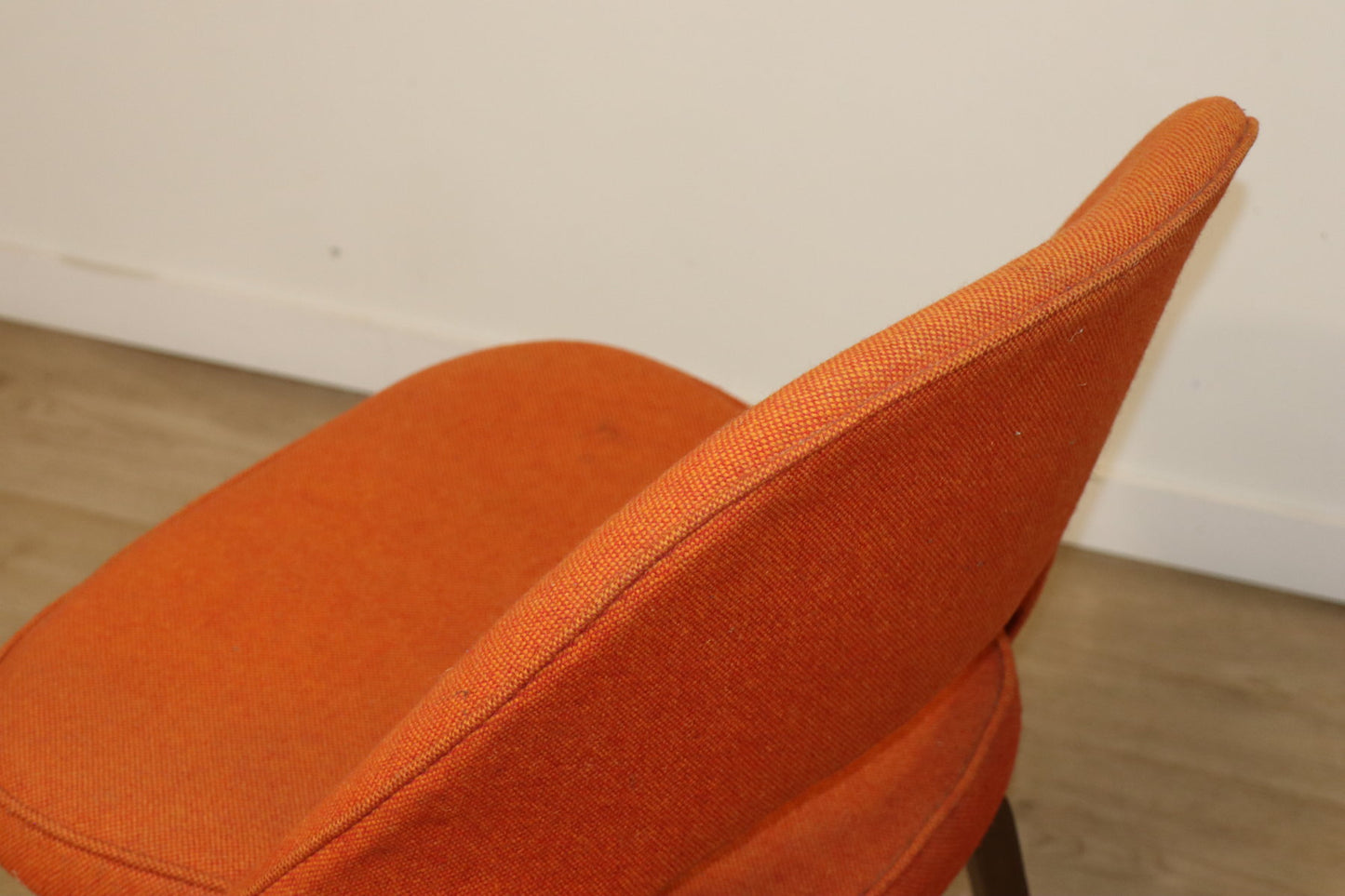 Chaise “Conference” par Eero Saarinen pour Knoll – 1950