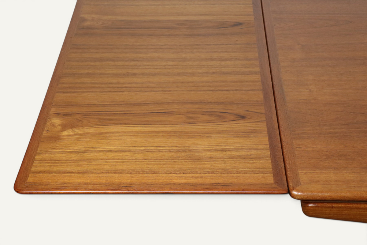 Table de repas scandinave extensible de Johannes Andersen en teck - 1960