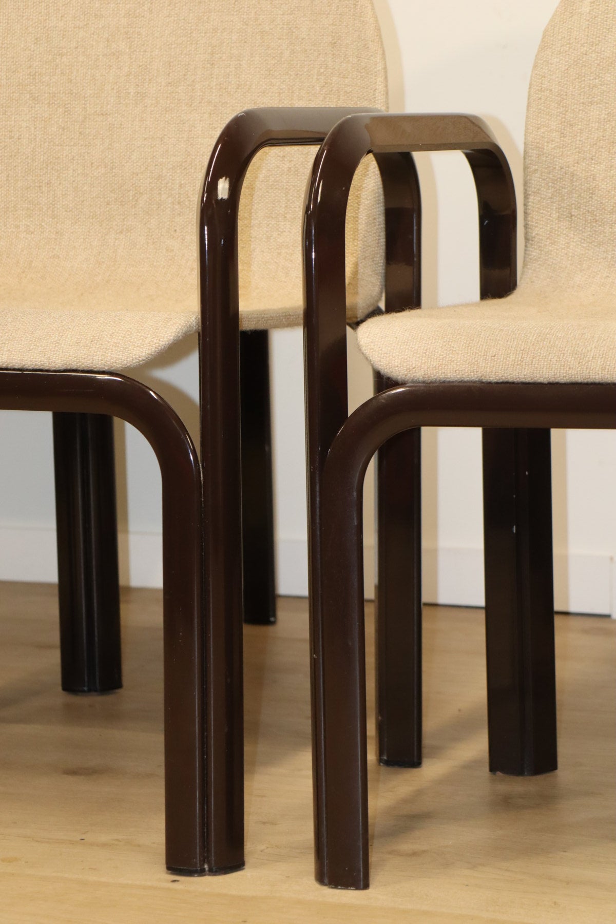 Ensemble de 4 chaises par Gae Aulenti pour Knoll