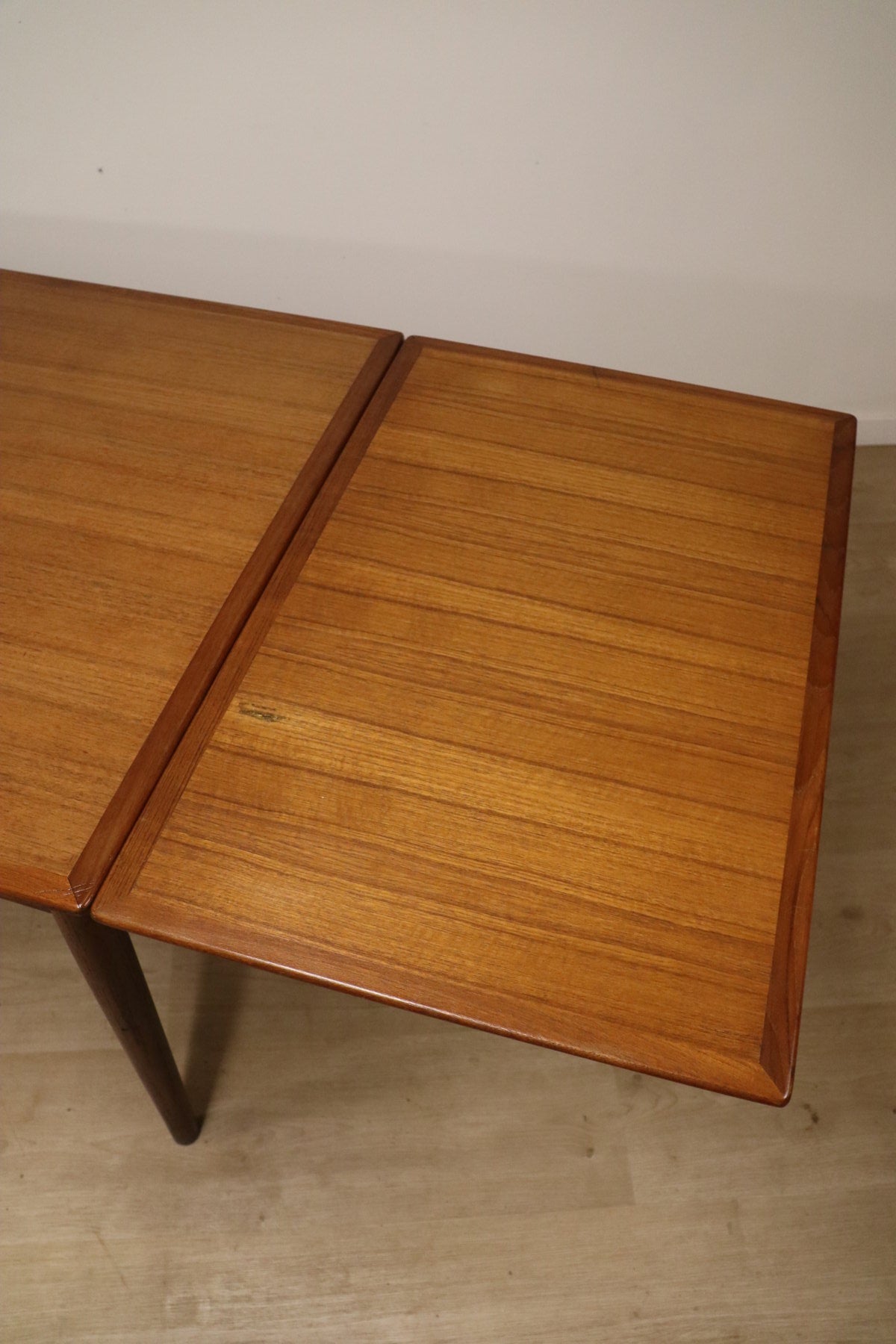 Table de repas extensible scandinave danoise en teck, 1960