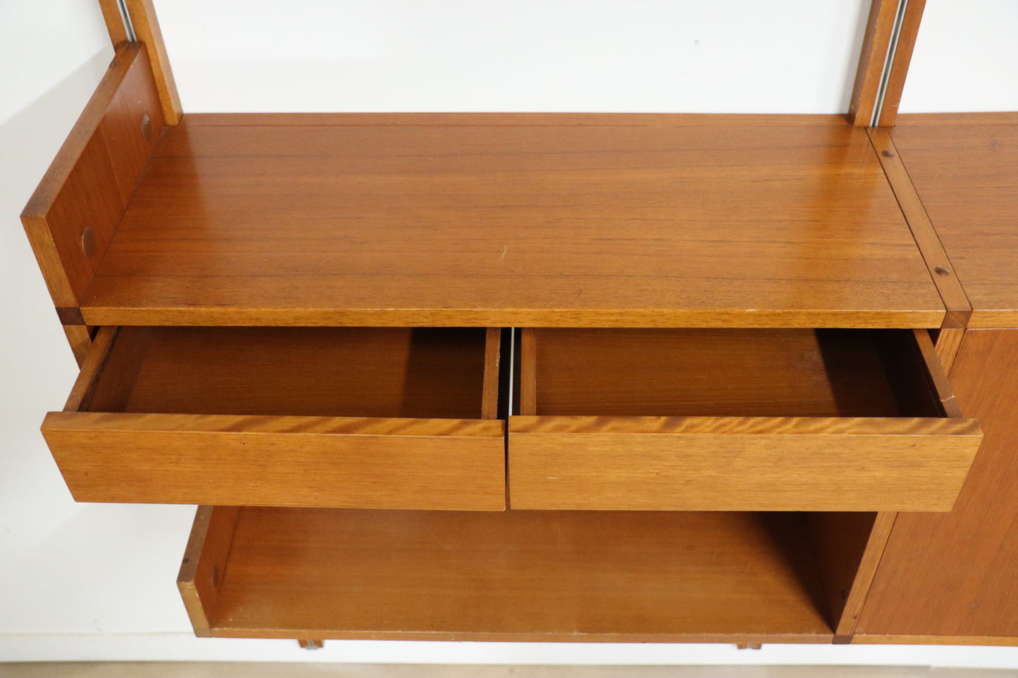 Bibliothèque murale modulable édition Minvielle par A.R.P – 1960