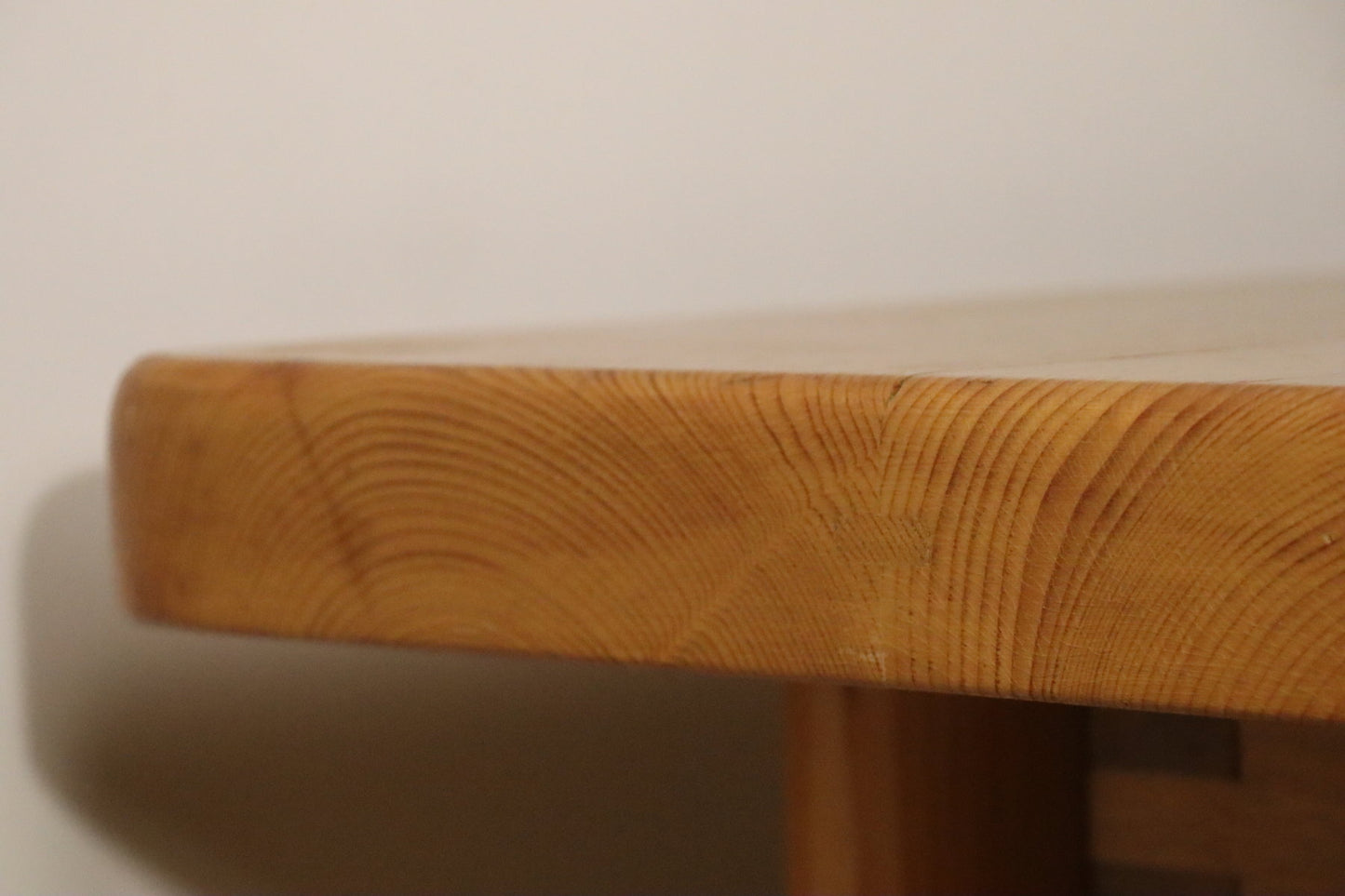 Table René Martin en pin massif moderniste, 1960