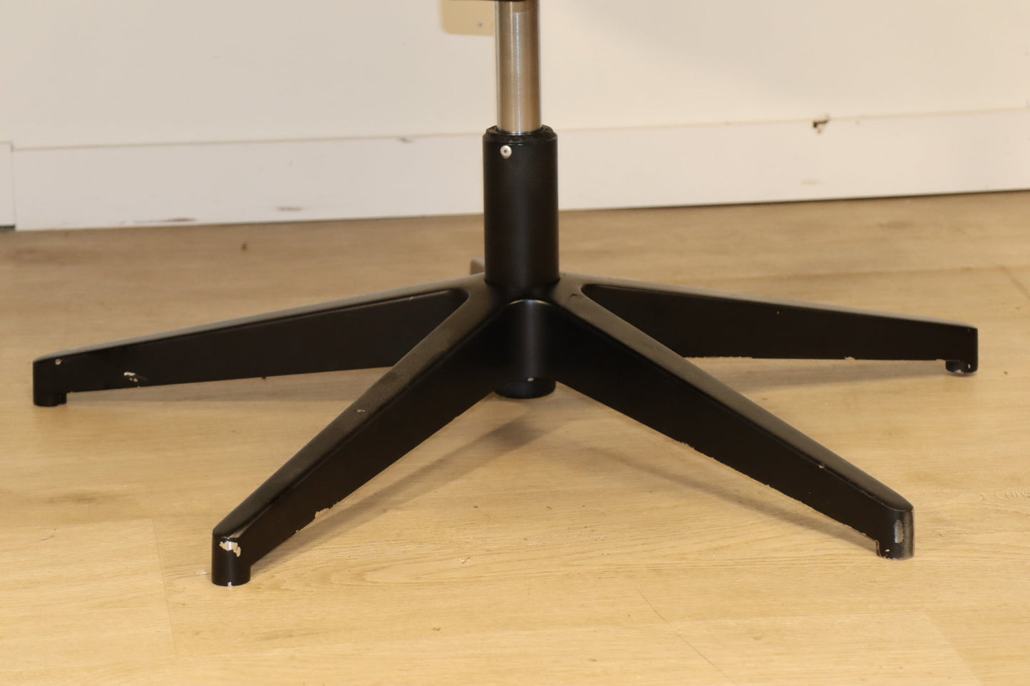 Fauteuil de bureau vintage en skaï et bois - 1970