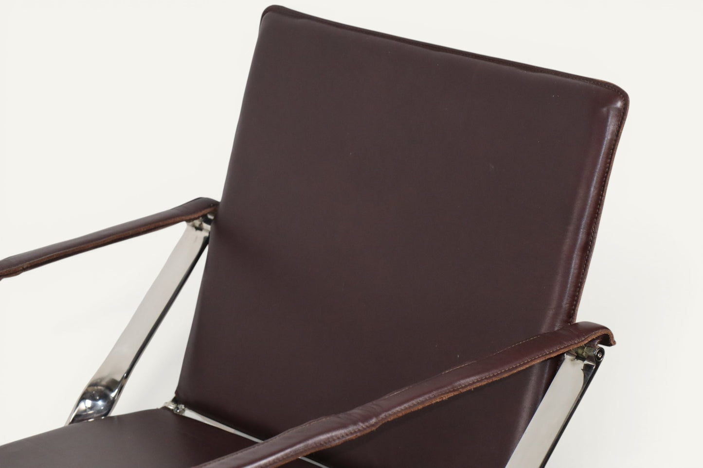 Paire de fauteuils en cuir et métal chromé, Italie - 1970