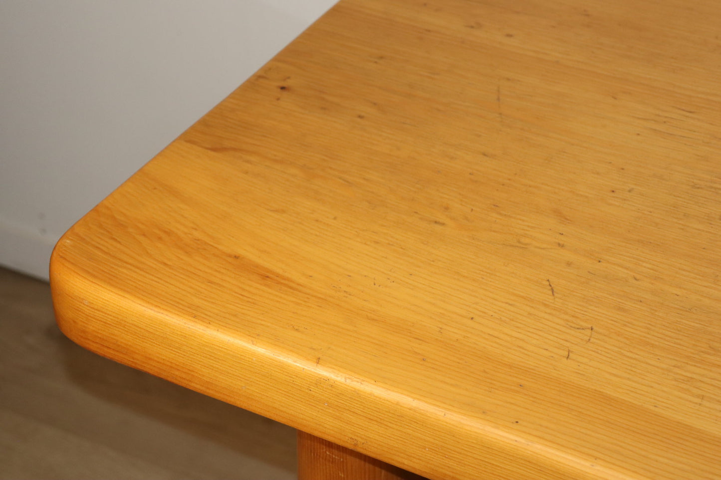 Table René Martin en pin massif moderniste, 1960