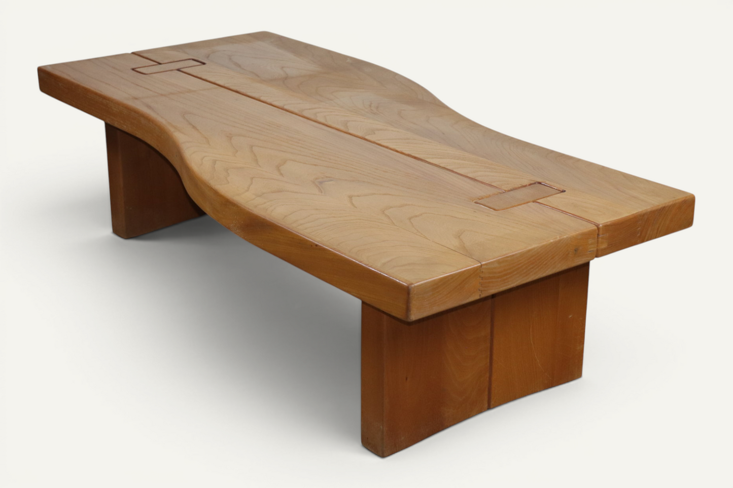 Table basse Regain en orme massif - Années 1970