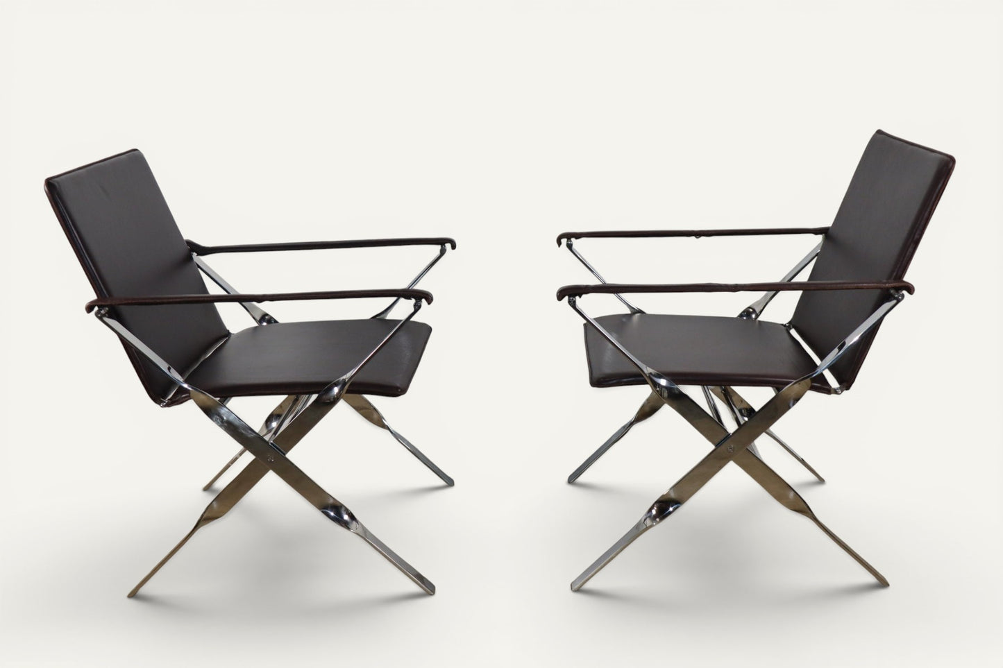 Paire de fauteuils en cuir et métal chromé, Italie - 1970
