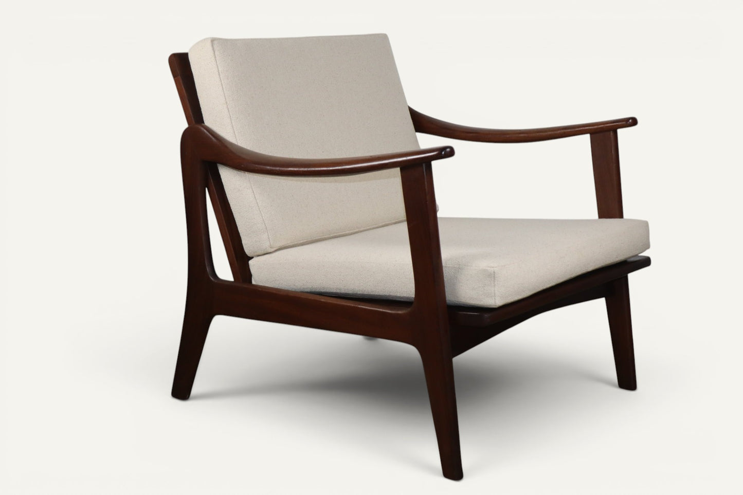 Fauteuil lounge scandinave en teck massif, années 1960