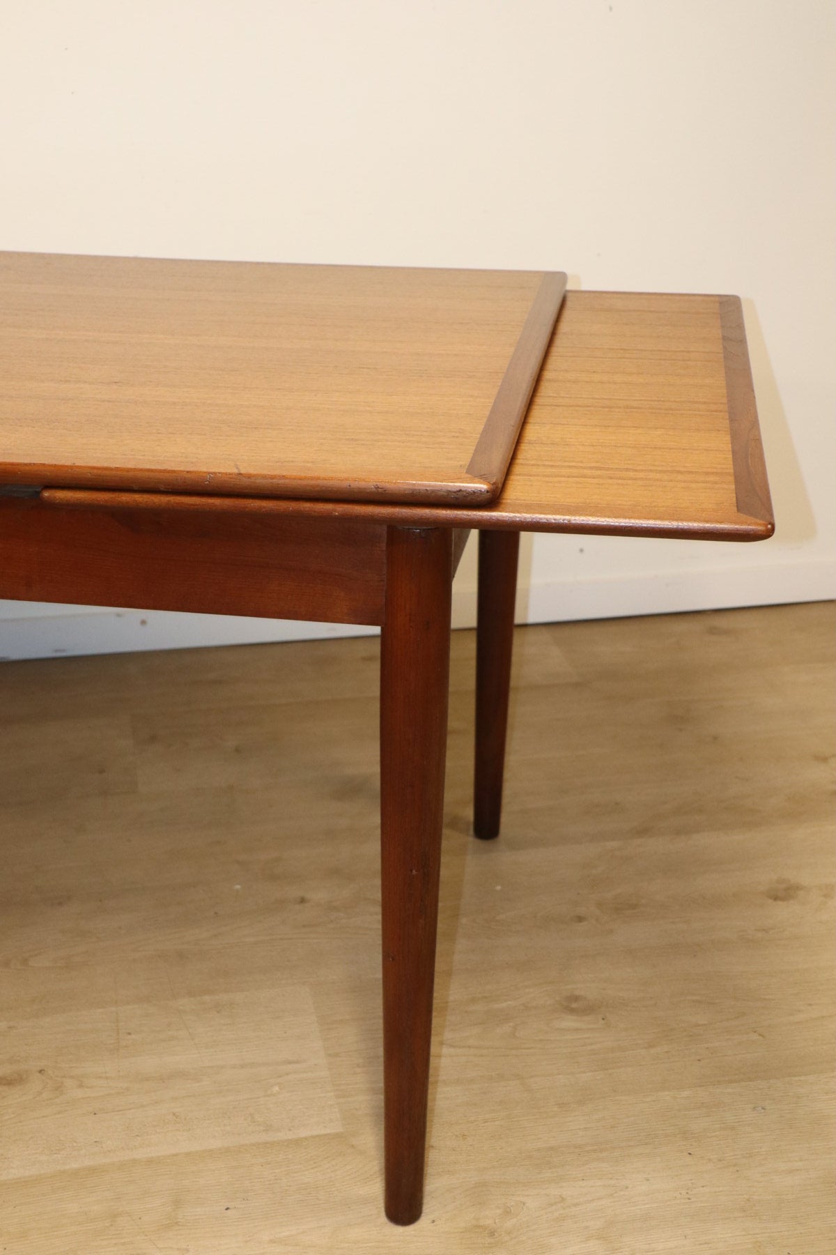 Table de repas extensible scandinave danoise en teck, 1960