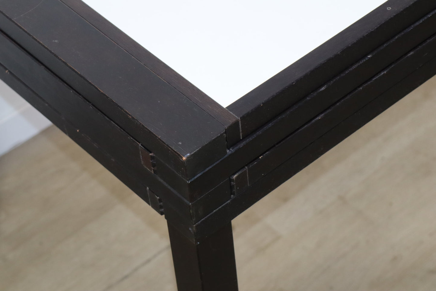 Table modulable bi-colore Bernard Vuarnesson - Années 80