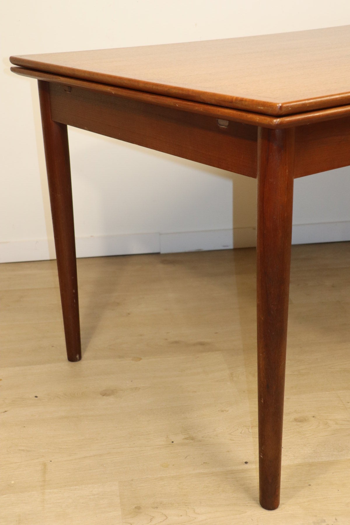 Table de repas extensible scandinave danoise en teck, 1960