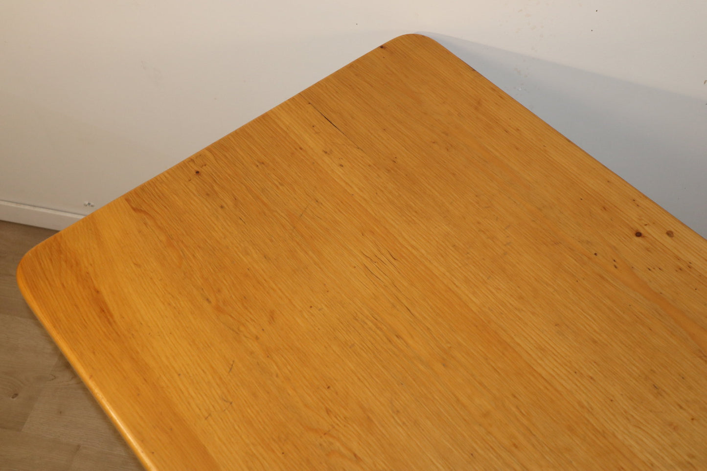 Table René Martin en pin massif moderniste, 1960