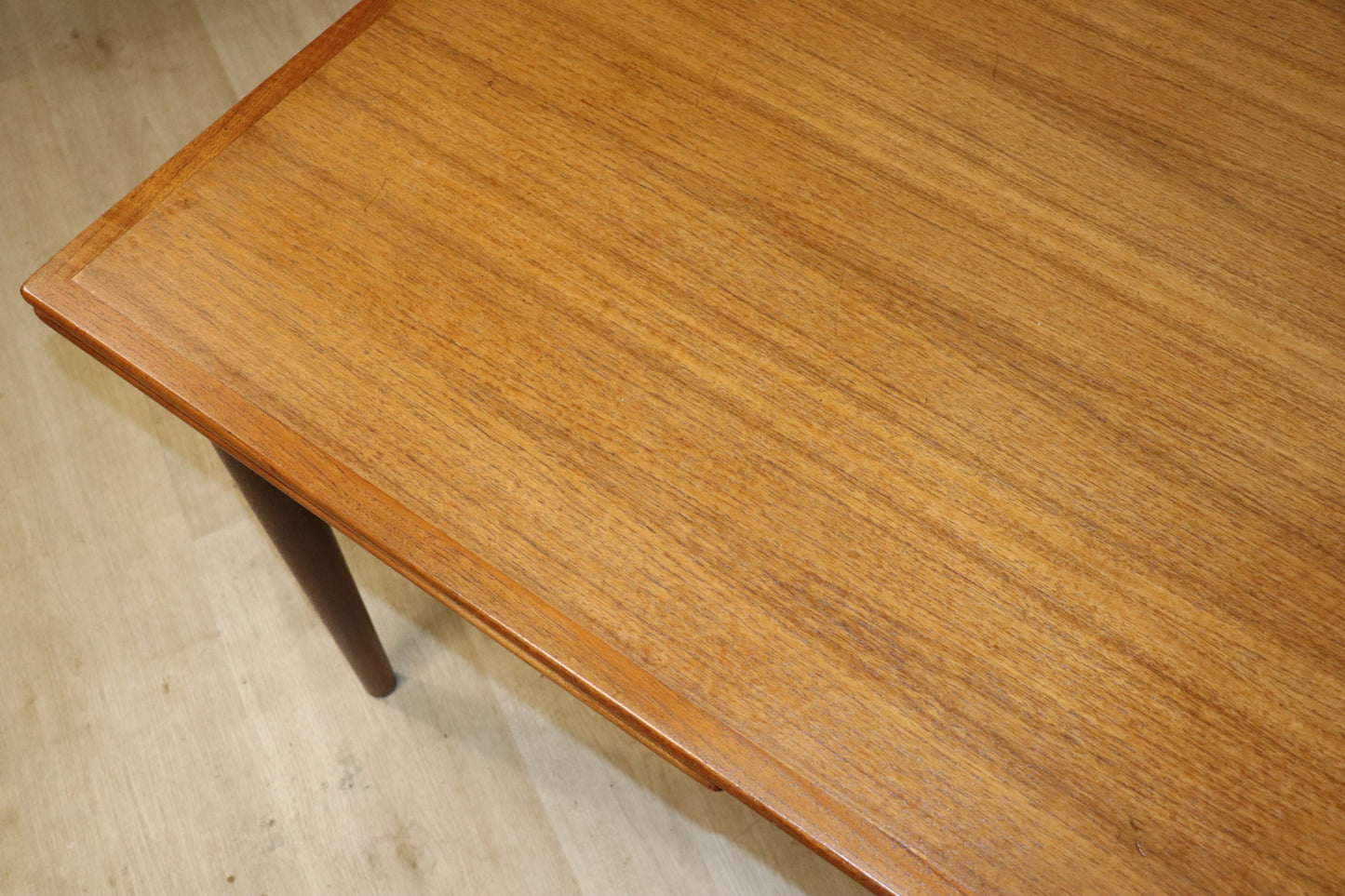 Table de repas extensible scandinave danoise en teck, 1960