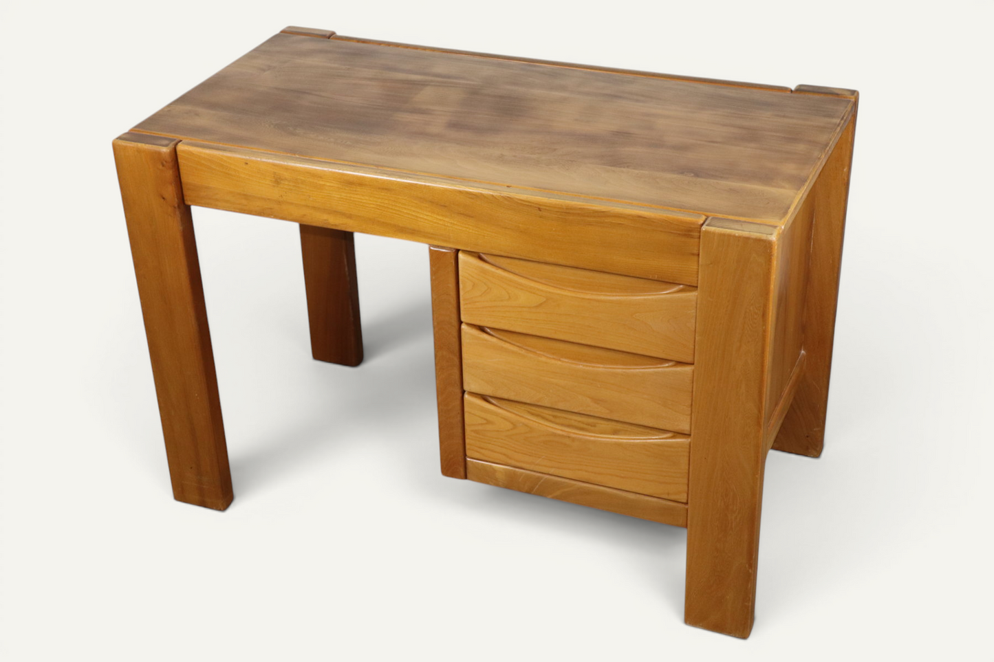 Bureau Regain en orme massif – Années 1970