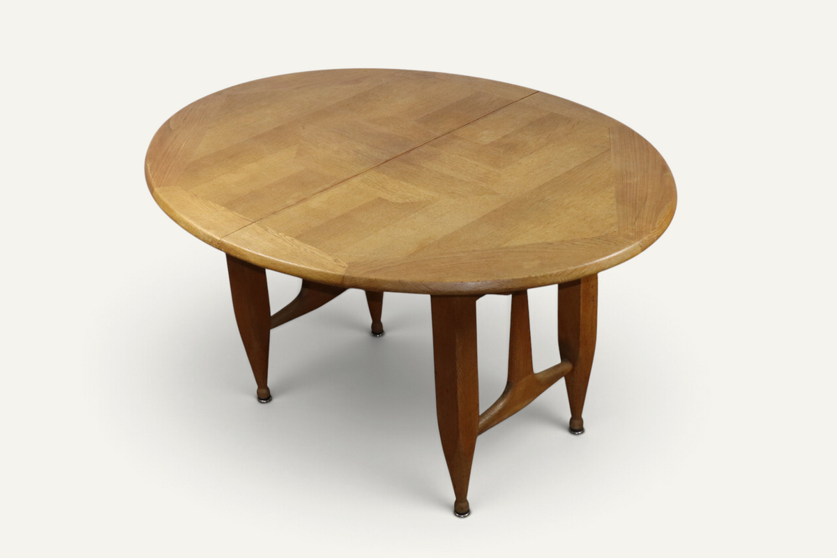 Table de repas extensible en chêne par Guillerme et Chambron - Années 1960