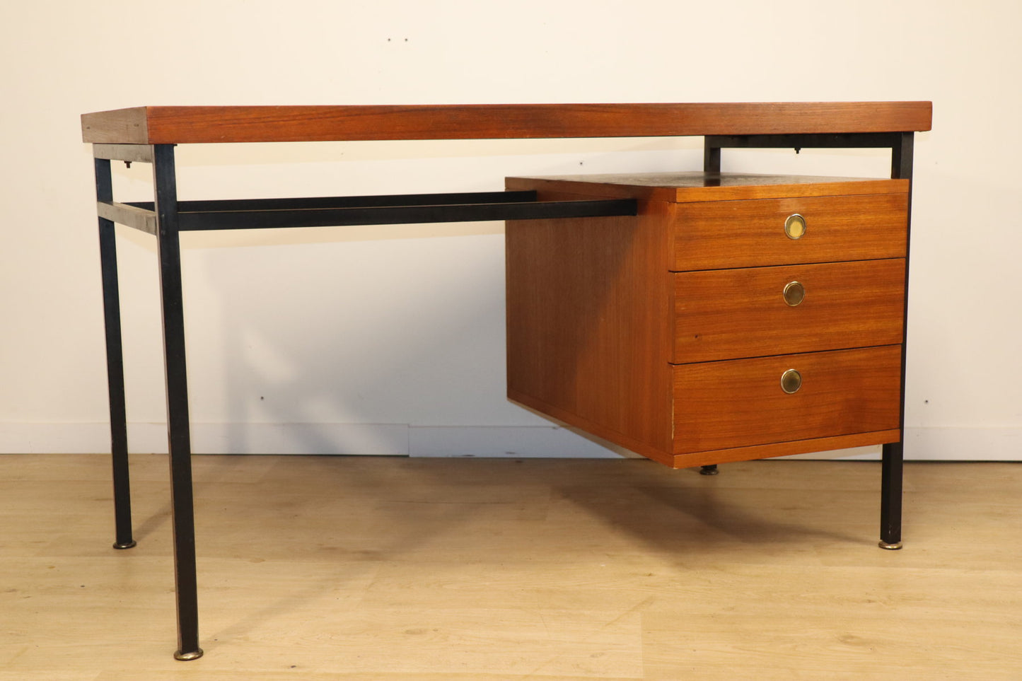 Bureau vintage en teck & métal – années 60