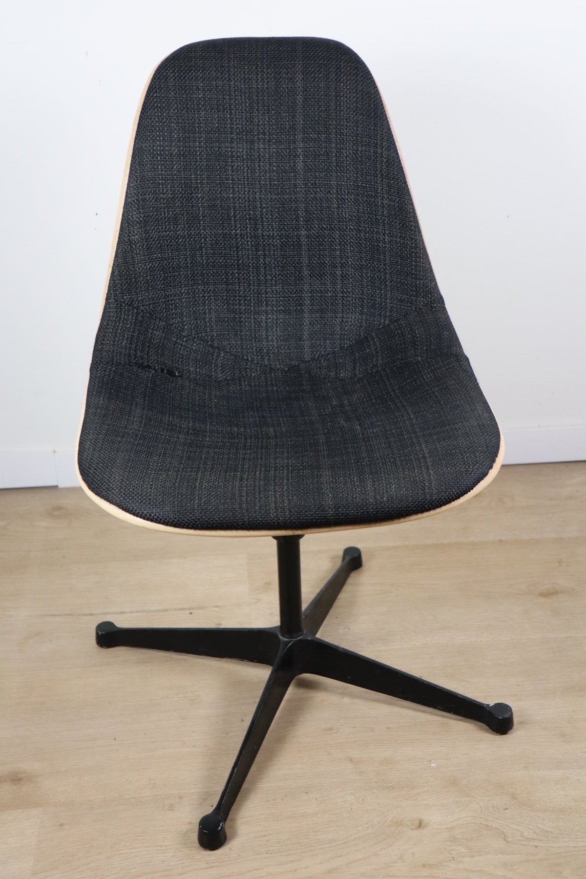 Chaise Eames Herman Miller - Fibre de verre pivotante réglable – 1960