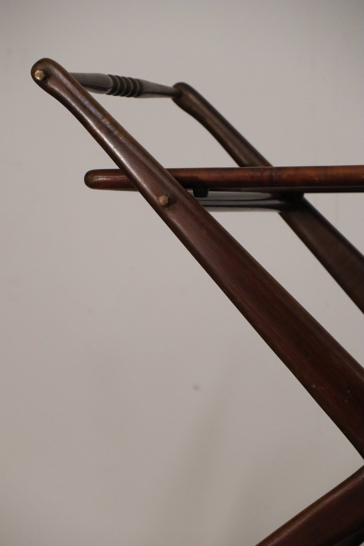 Desserte roulante vintage en bois et verre, 1960