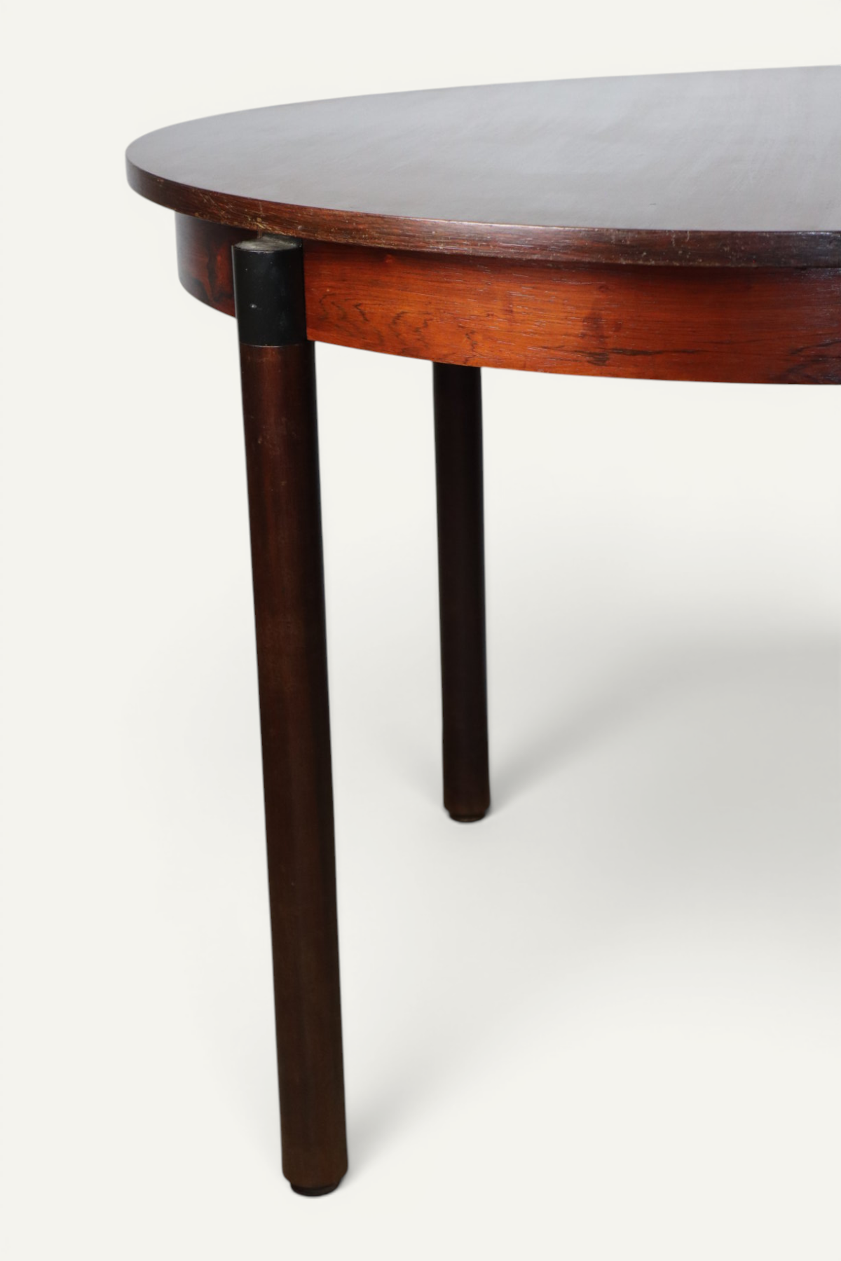 Table de repas ronde extensible palissandre - Années 1960