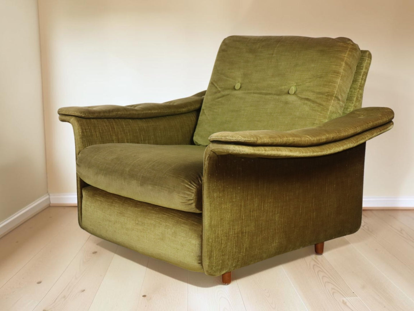 Paire de fauteuils vintage en velours – Années 60