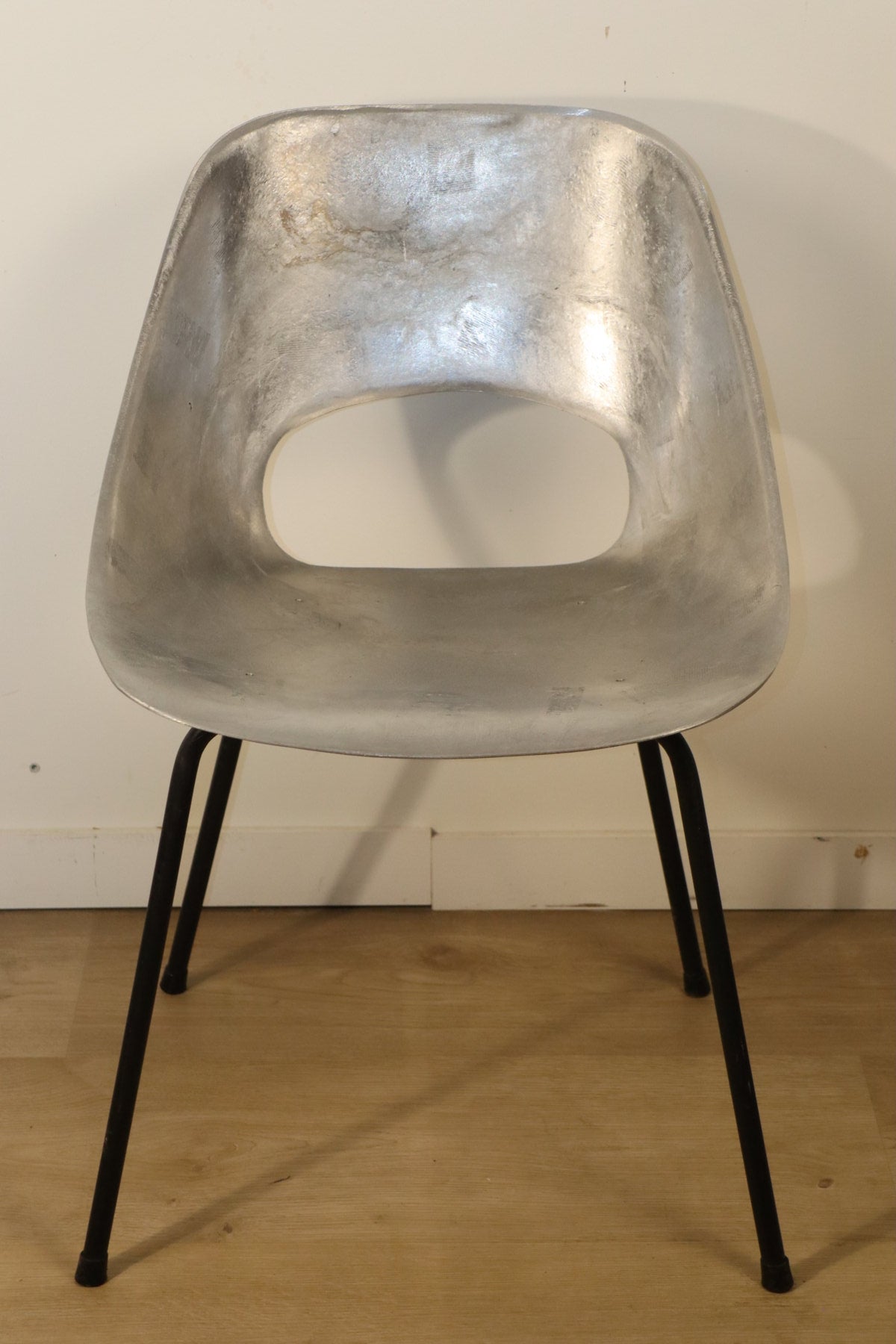 Chaise Aluminium modèle "Tulipe" de Pierre Guariche édition Steiner, 1960
