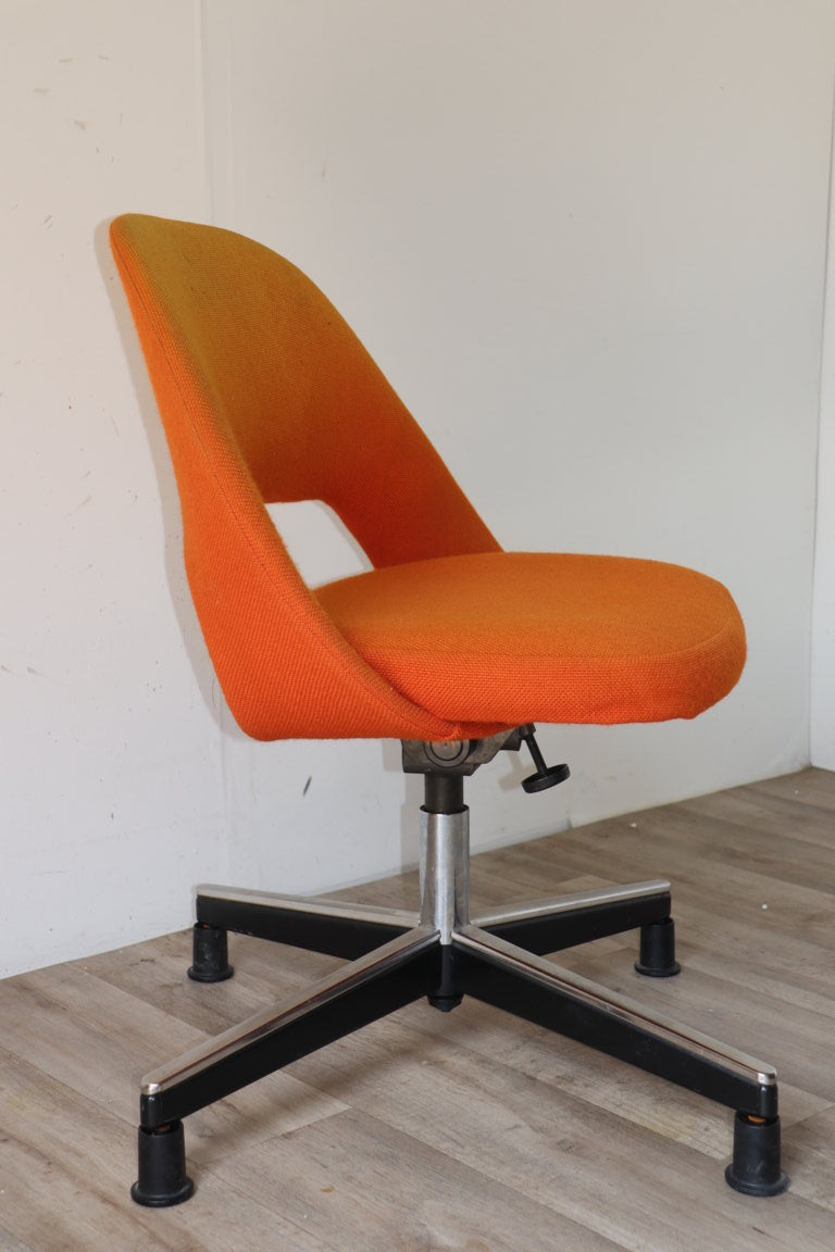 Chaise de bureau pivotante par Eero Saarinen pour Knoll, 1960