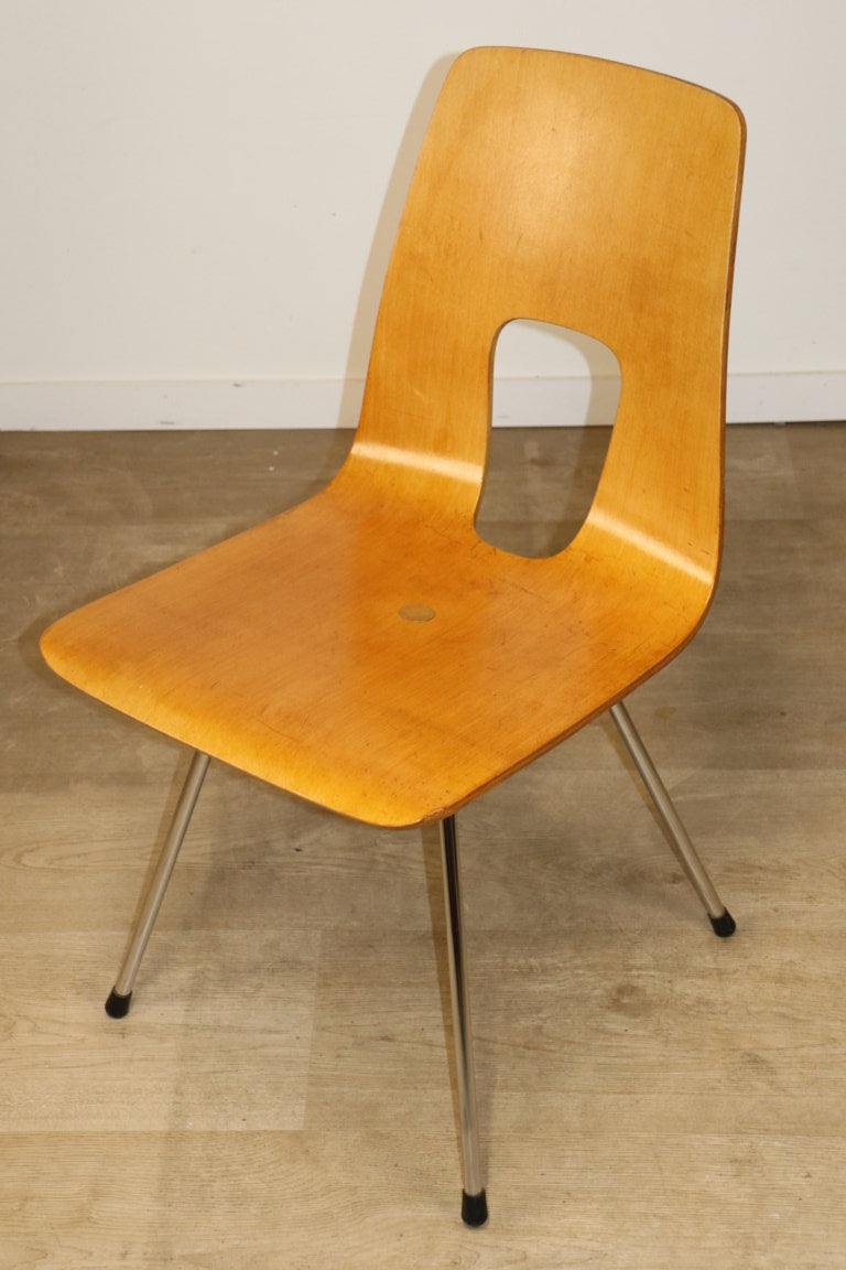 Chaise modèle "One point" par Hans Bellman en hêtre, 1950