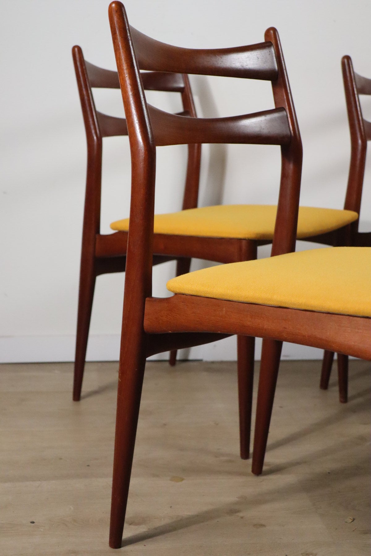 Série de 4 chaises scandinave édition Swiss Teak, 1960