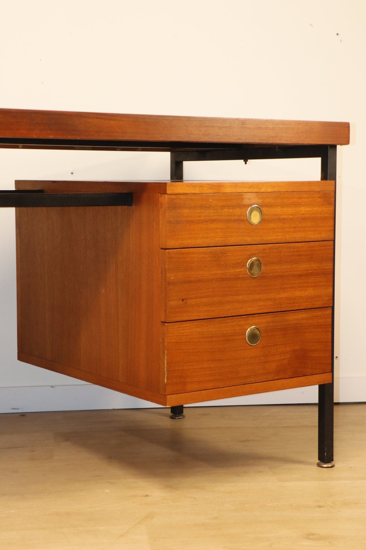 Bureau vintage en teck & métal – années 60