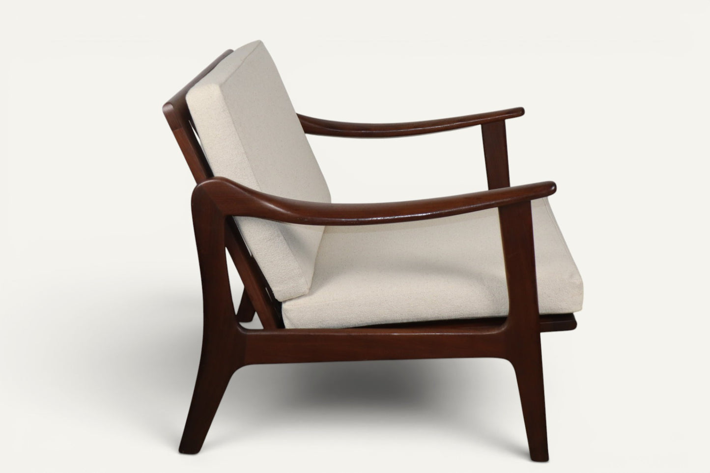 Fauteuil lounge scandinave en teck massif, années 1960