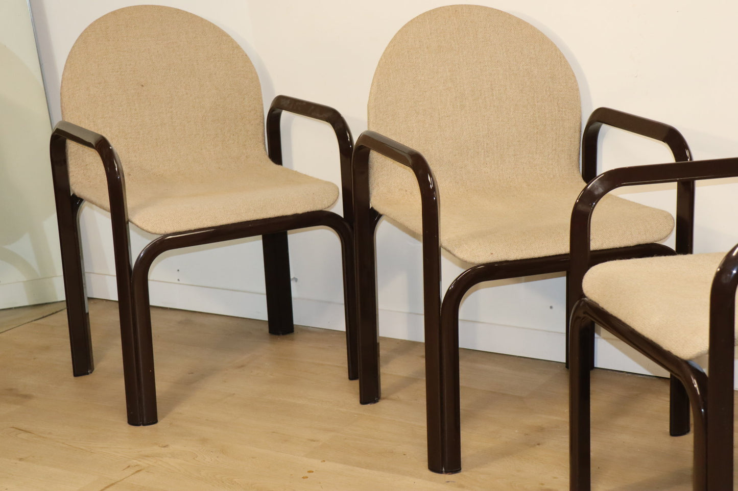 Ensemble de 4 chaises par Gae Aulenti pour Knoll