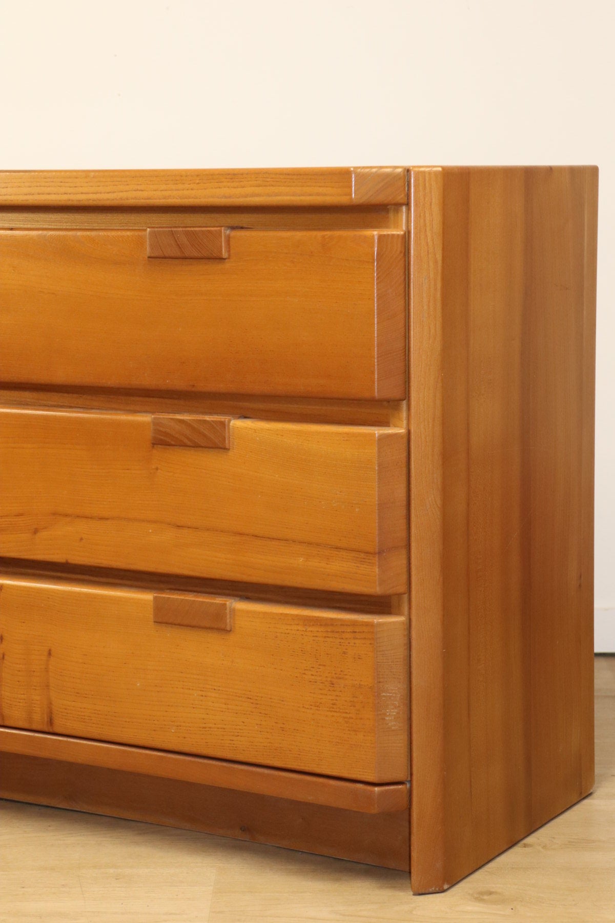 Commode vintage en orme massif, 1970