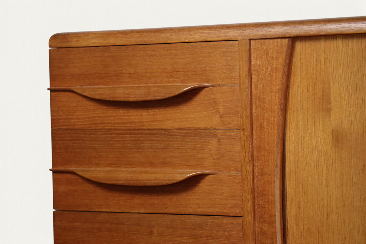Enfilade scandinave en teck par Johannes Andersen pour Samcom – Années 60