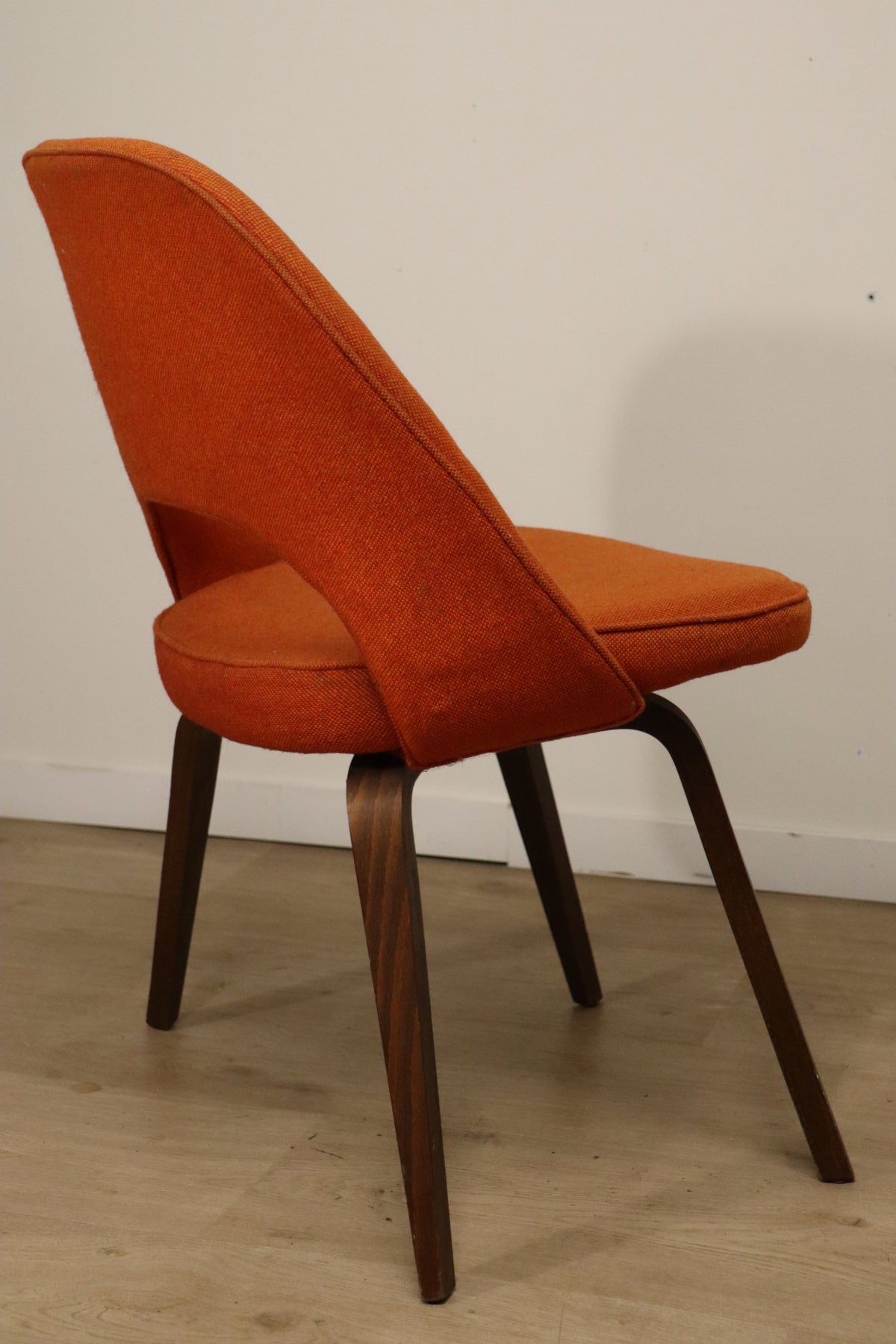 Chaise “Conference” par Eero Saarinen pour Knoll – 1950