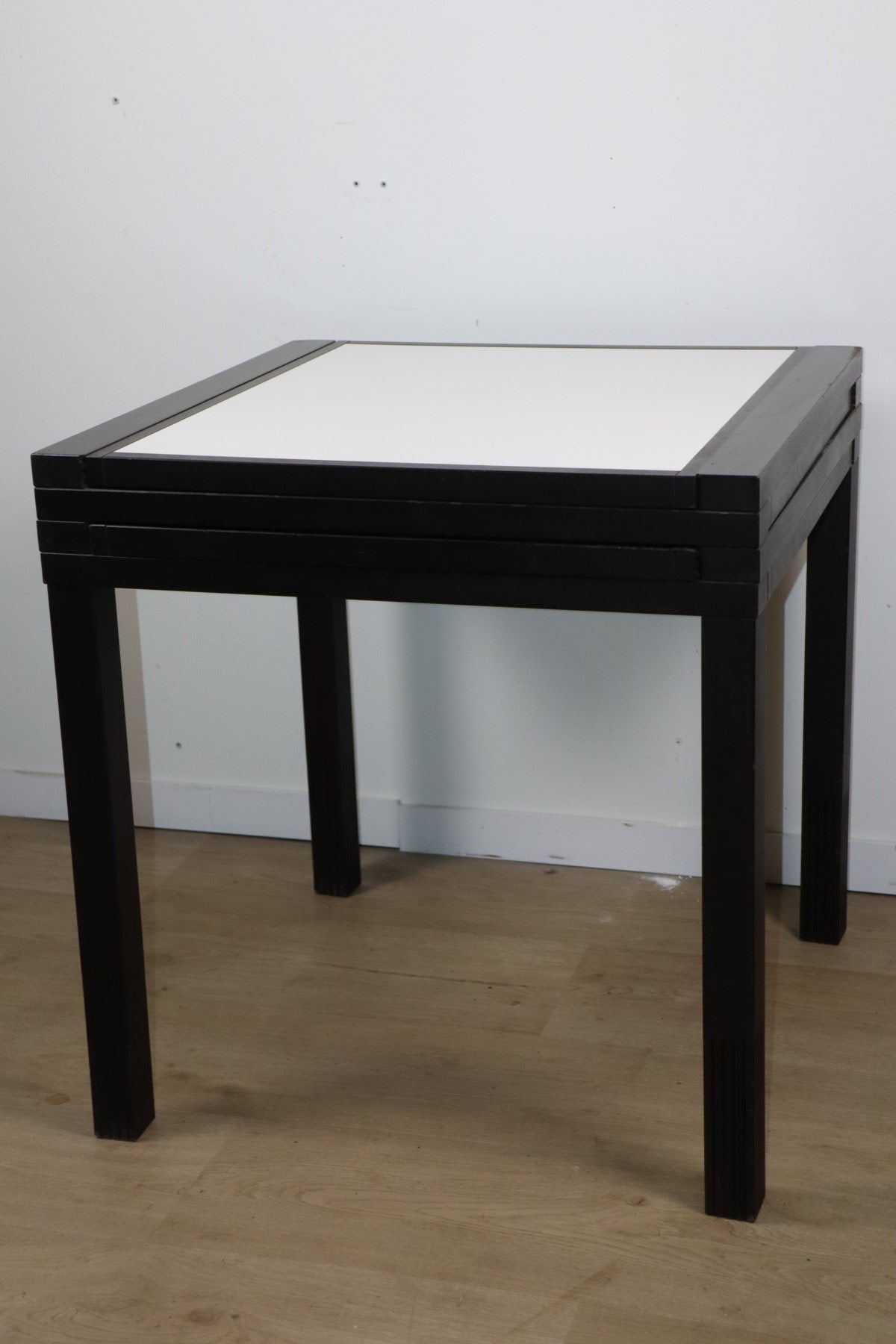 Table modulable bi-colore Bernard Vuarnesson - Années 80