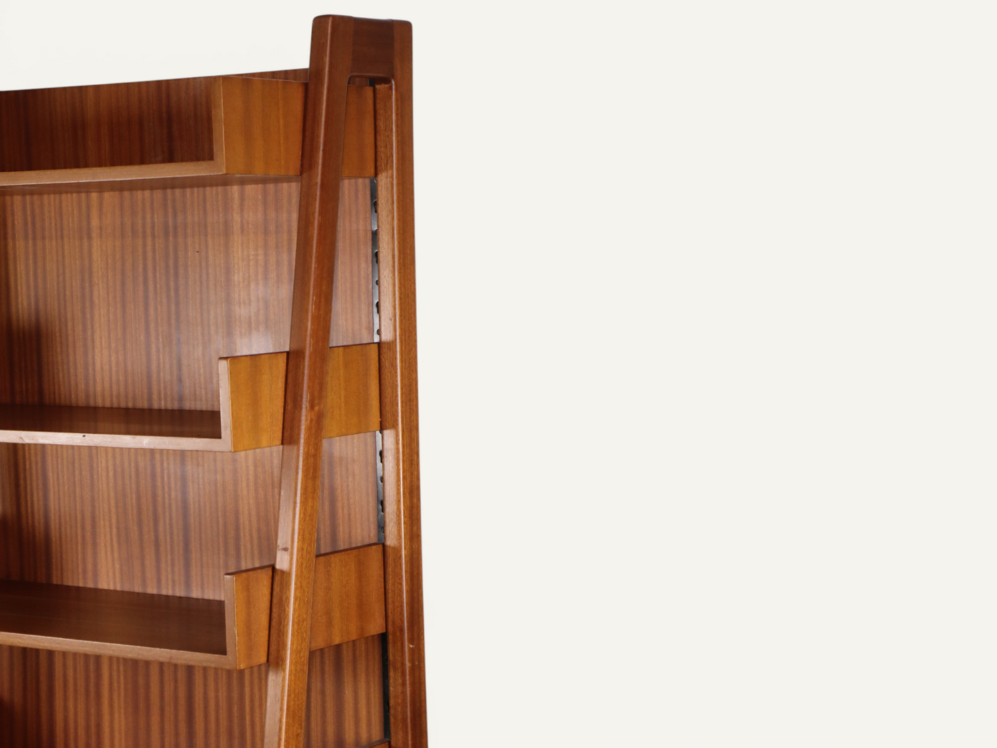 Bibliothèque vintage italienne en bois massif - Années 60
