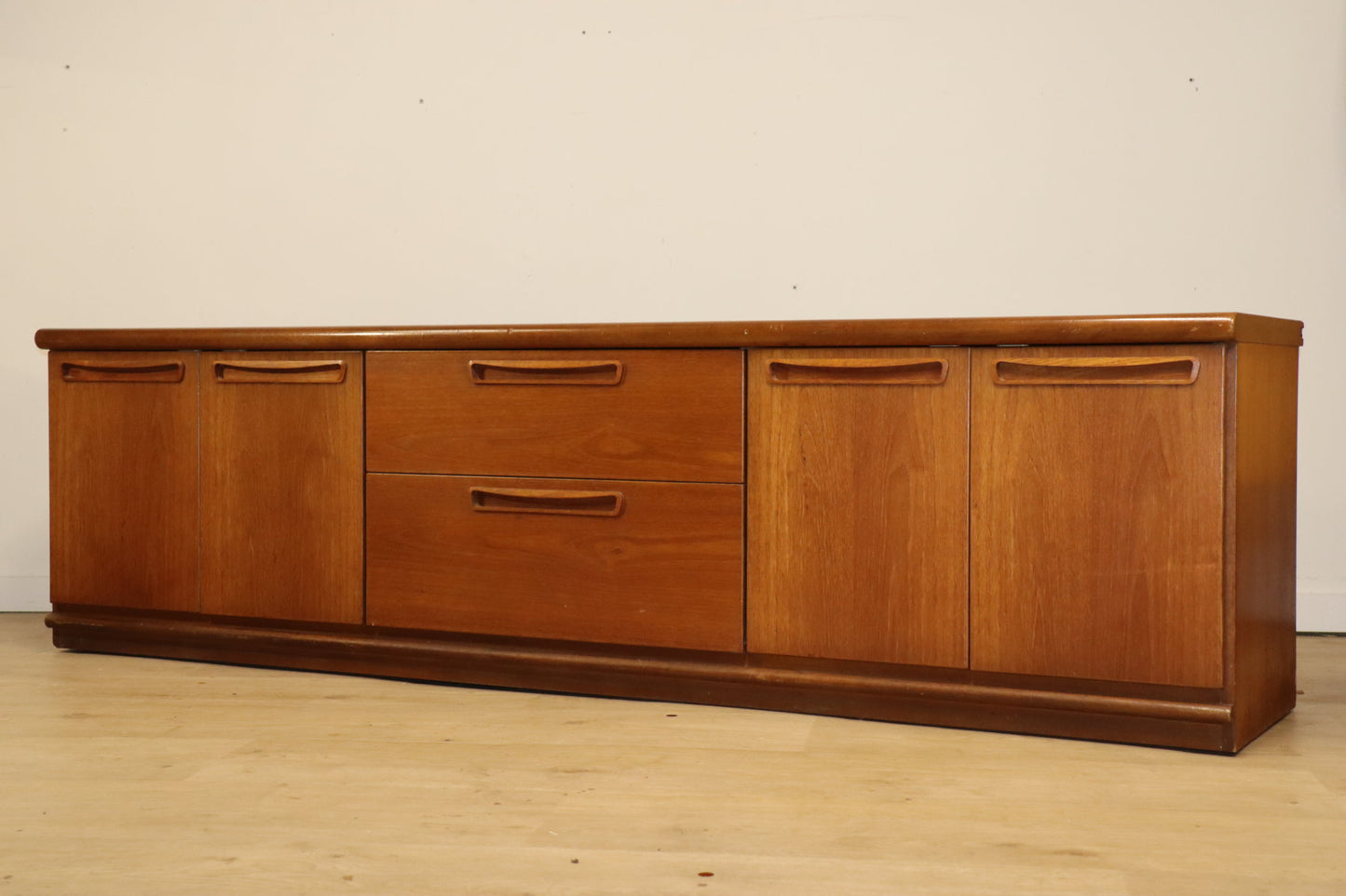 Enfilade basse Meredew en teck, 1960